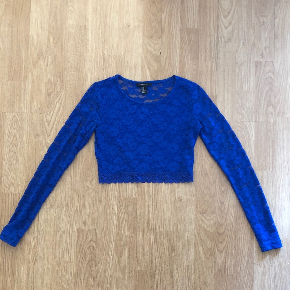Long sleeve blue lace crop top